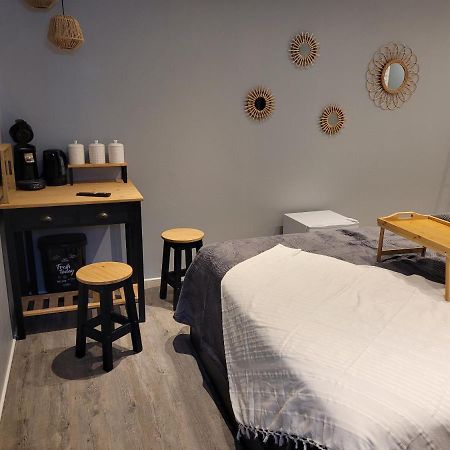 Chambre Privative Avec Baignoire Balneo Crespin  Esterno foto